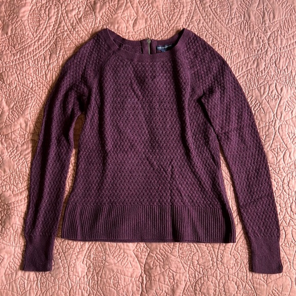 American Eagle Outfitters Sweaters - EUC American Eagle Outfitters Sweater